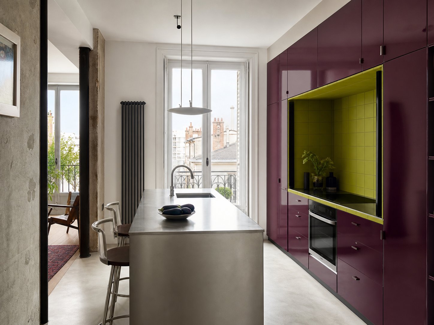Cuisine aubergine et inox